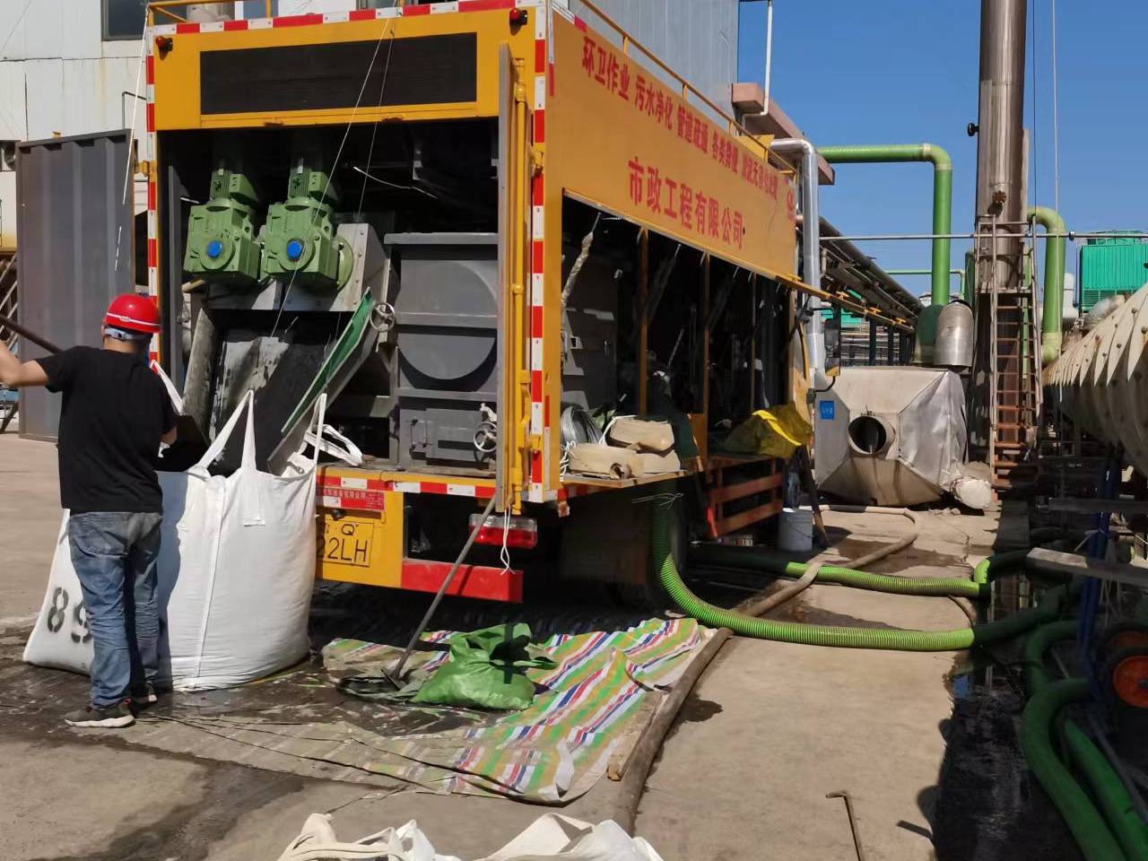 河西淤泥压干处理